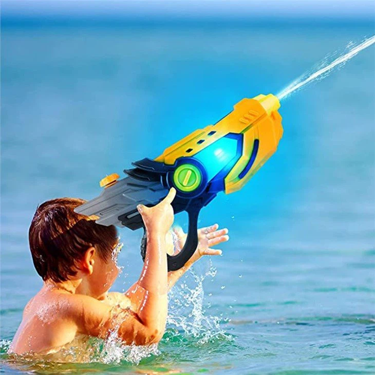Water Guns with Spray Game view 3